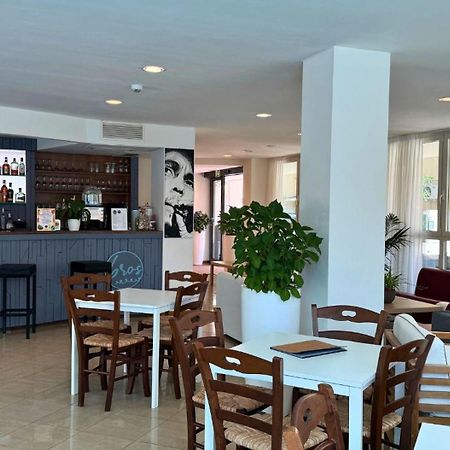 Hotel Apogeo - Breakfast Experience リミニ エクステリア 写真